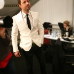 fashionweek-berlin-backstage-pelger-und-gutmann-der-mann-im-weisen-jackett