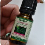 TIP TUESDAY – 5 Ways to use TEA TREE OIL/TEEBAUMÖL (+English version)