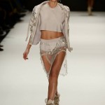Zeynep Tosun - Weibliche Leichtigkeit aus Istanbul | SS Collection 2014